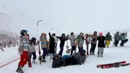 Uludağ’da ziyaretçi yoğunluğu! 40 günde 1 milyondan fazla turist bölgeyi ziyaret etti