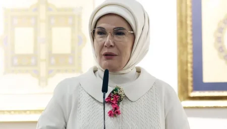Emine Erdoğan’dan Berat Kandili mesajı: ‘Gecemiz mübarek olsun’