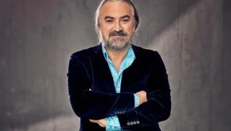 Ünlü Sanatçı Volkan Konak KKTC’de Konser Sırasında Hayatını Kaybetti