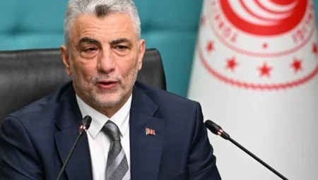 Ticaret Bakanı Ömer Bolat: ‘Boykot Çağrıları Yüzünden Maddi Kayba Uğrayanlar Tazminat Davası Açabilir’