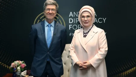 Emine Erdoğan ile BM SDSN Başkanı Jeffrey Sachs’tan çevre krizlerine ortak değerlendirme