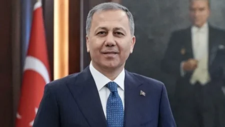 Suriye’de Rejim Çöktü, Türkiye’den Gönüllü Geri Dönüşlerde Hızlı Artış: 175 Bin Kişi Ülkesine Döndü