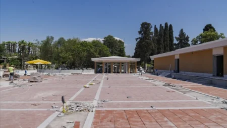 Kültürpark’ın Simgesi Göl Gazinosu, 94. İzmir Enternasyonal Fuarı’nda Yeniden Açılıyor