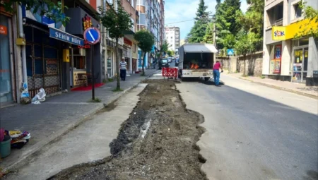 Giresun Belediyesi Saha Ekipleri Kent Genelinde Altyapı ve Çevre Düzenleme Çalışmalarını Sürdürüyor